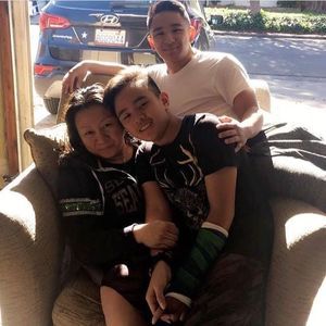 Meet your Posher, Jj